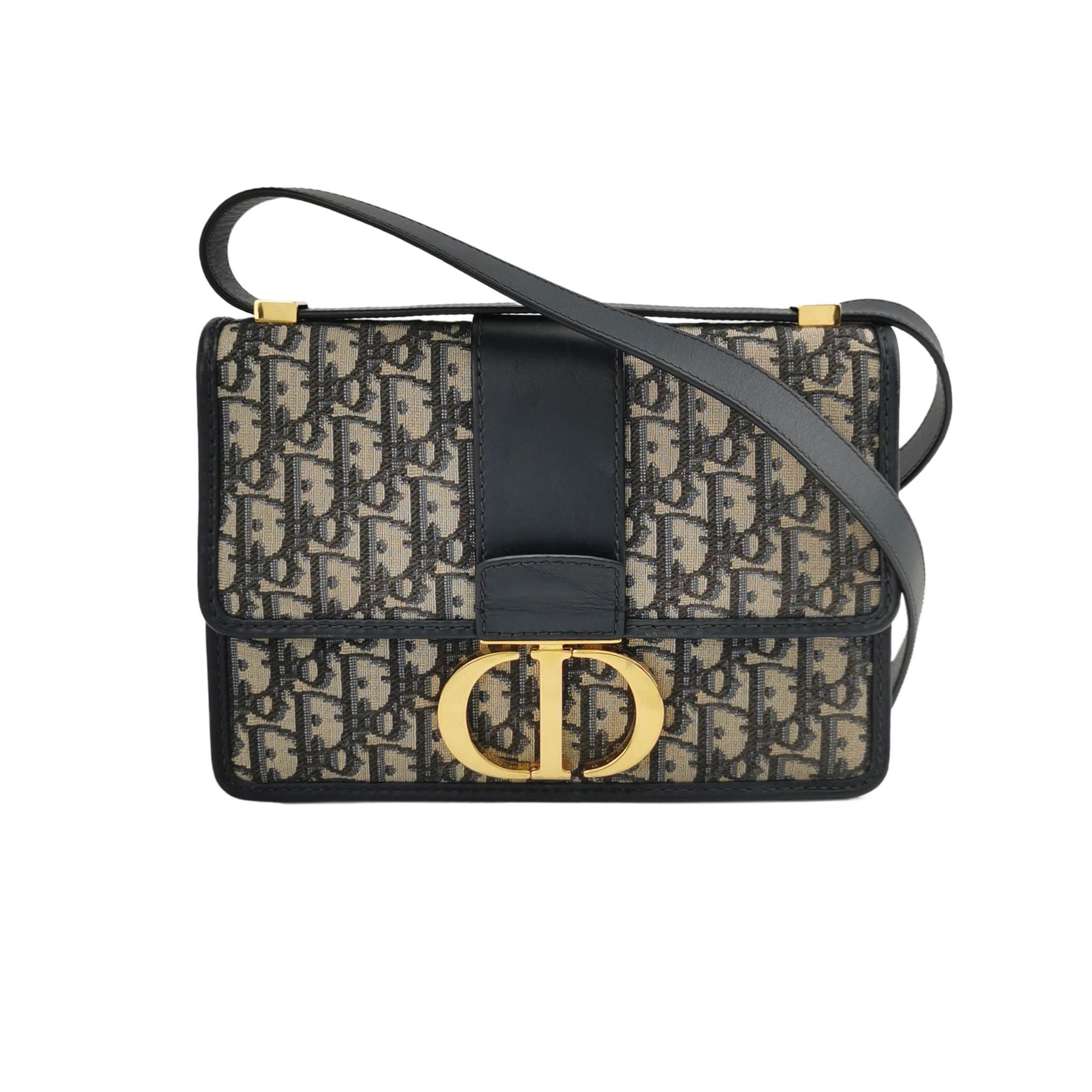 30montaigneobliquemonogram Canvas Cd