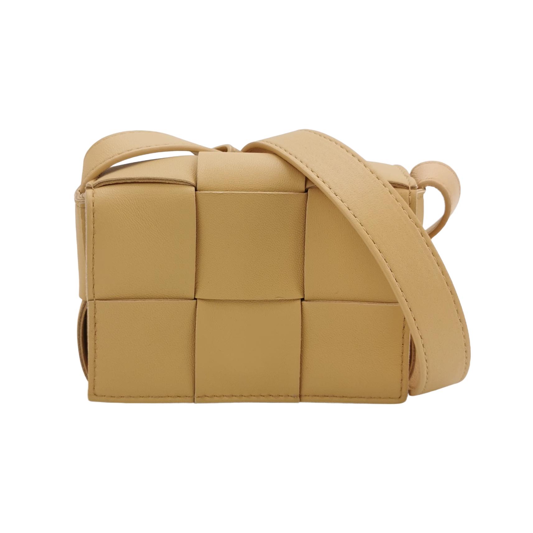 Cassetteintrecciocrossbody Bag