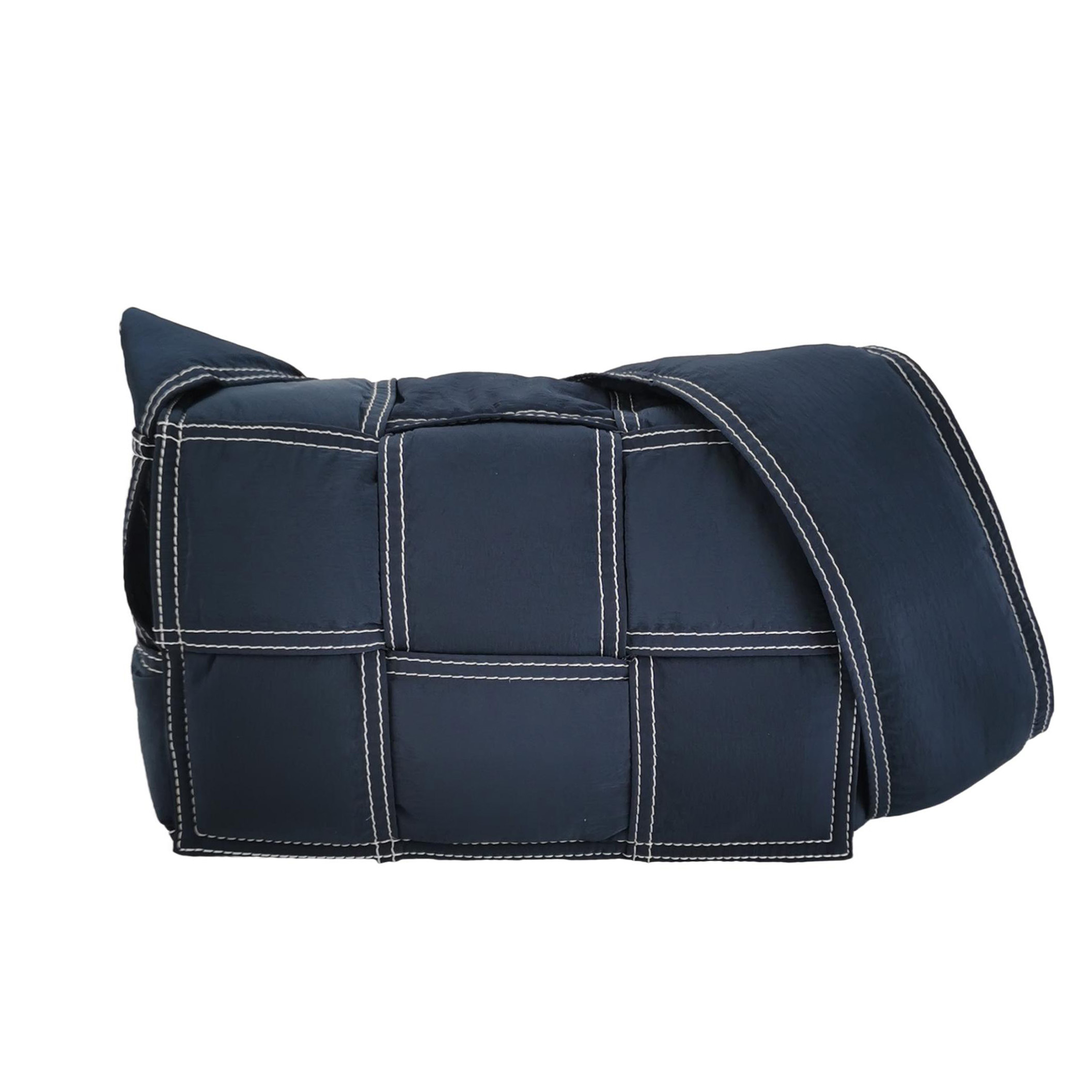 Cassetteintrecciocrossbody Bag